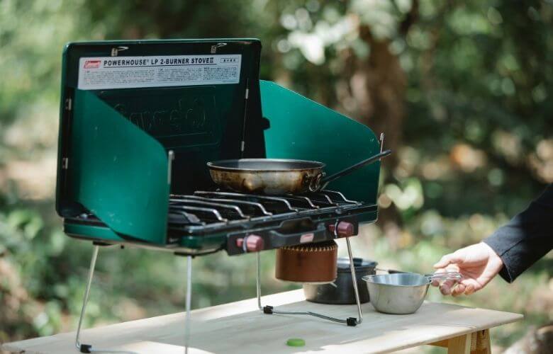 camping kitchen (1)