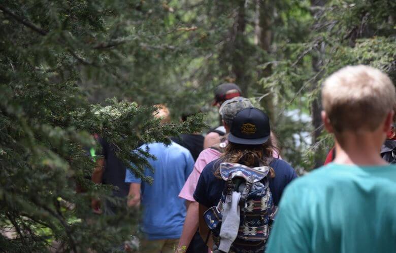 6 tips that will come in handy when hiking with kids ages 5-12 years (2) (1)