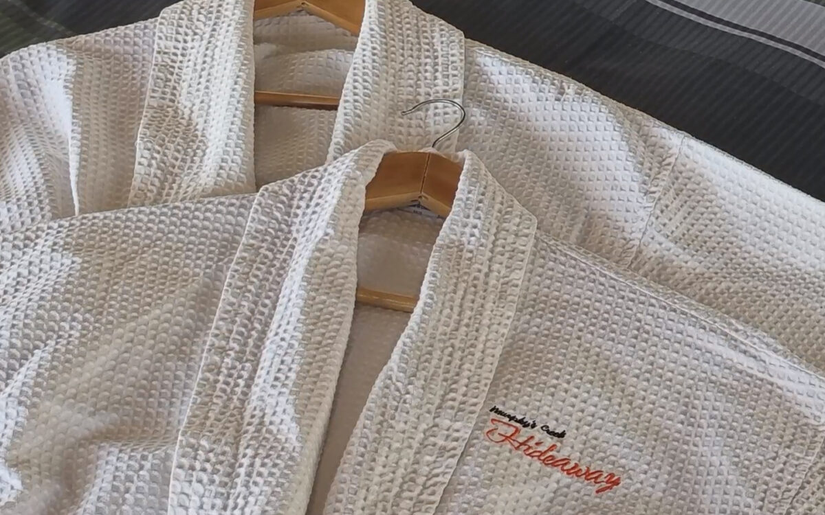 Luxury Robes Murphys Creek Escape